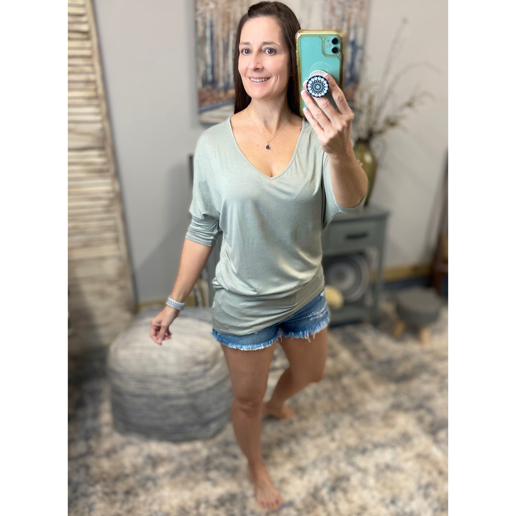 Very Sexy Dolman Deep V Neck Cleavage Asymmetrical Short Sleeve Tunic Top Gray